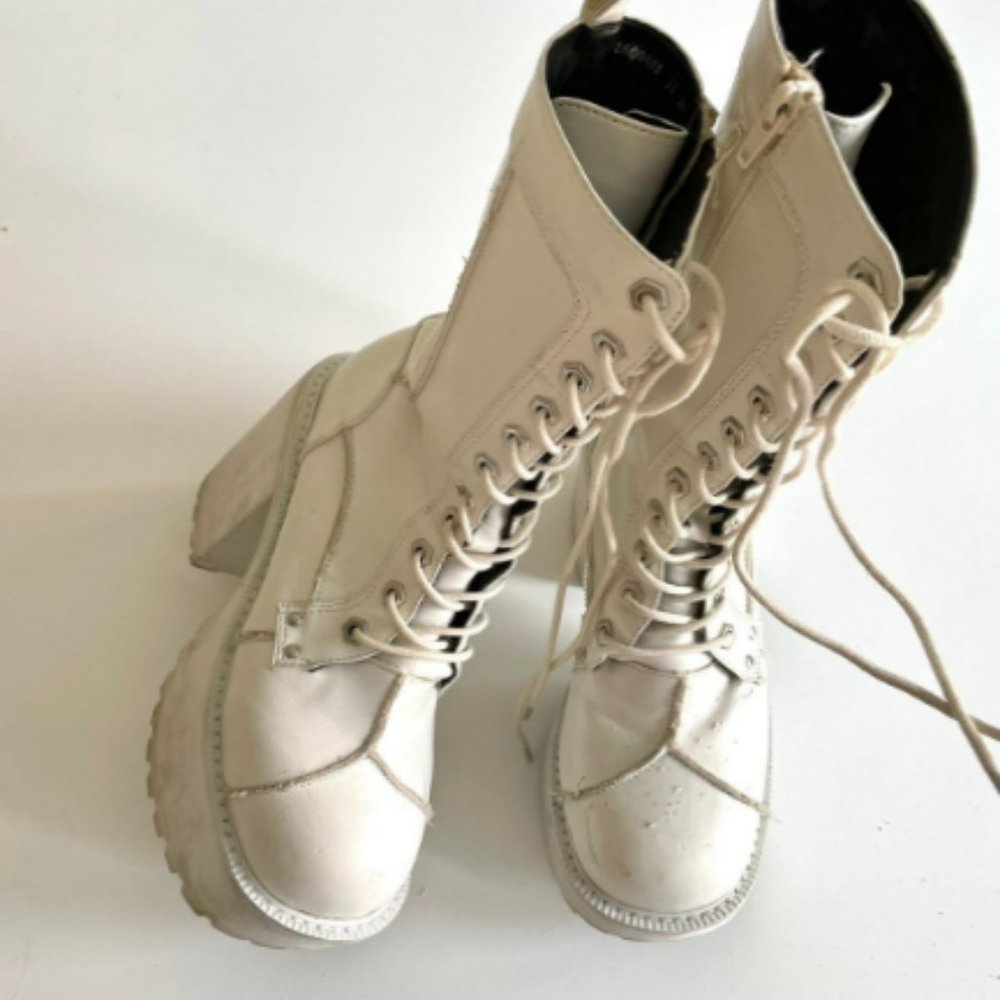 Rare vintage Yosuke platform boots 7 size